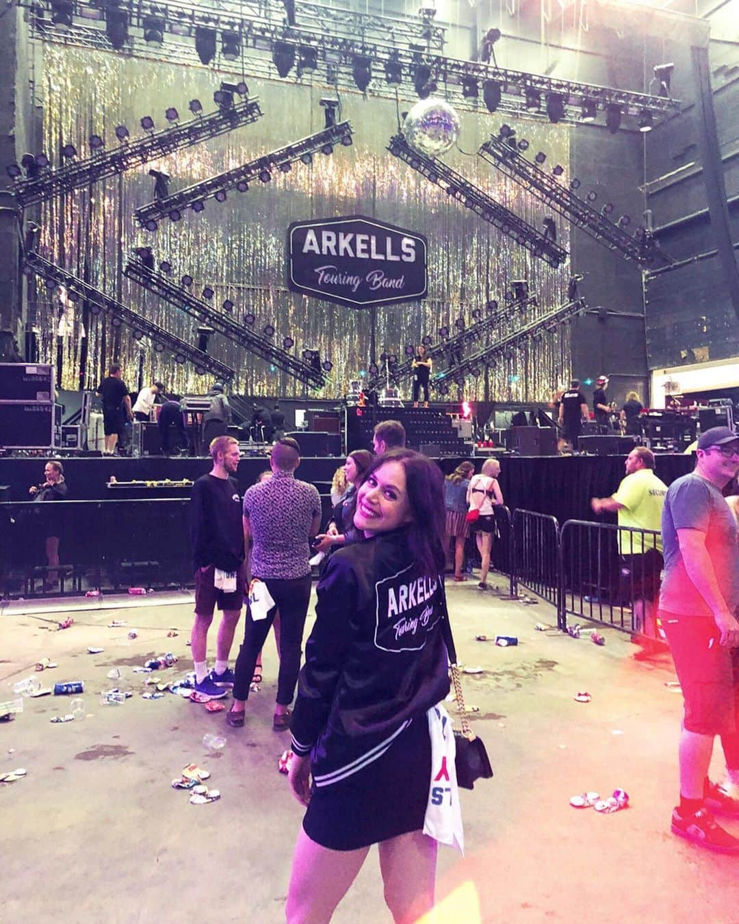 テッサ・ヴァーチュさんのインスタグラム写真 - (テッサ・ヴァーチュInstagram)「🌈⚡️ @arkellsmusic ⚡️🌈」6月24日 1時39分 - tessavirtue17