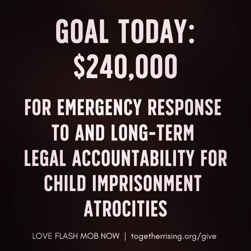 サラ・ドリューさんのインスタグラム写真 - (サラ・ドリューInstagram)「A message from @glennondoyle @together.rising together.rising :  HERE IS WHAT YOU CAN DO TO HELP  13,100 children are imprisoned right now in federal custody — alone, without their families -- facing horrifying neglect and abuse.  Today, we will give these kids a defender who will step in front of the abuse they are facing, a protector who will ensure that the atrocities end, and an advocate who will make sure those responsible are held accountable. * * *  Holly and her team have inspected more than 30 detention centers over the last few years, saving countless kids.  Last month, their legal team found a premature infant so ill she would have died without immediate treatment. Their lawyers and doctors fought federal authorities to transport the baby to the hospital.  And saved her life.  Same with 3 more gravely ill toddlers.  The team is finding kids held in solitary confinement, kids forcibly sedated with drugs, use of pepper spray against kids . . . the atrocities go on and on.  As an attorney of record in the crucial FLORES settlement, Holly’s team is one of only a handful of legal teams in the world with the right to access CBP facilities, demand inspections, obtain full medical files of the kids, and procure the census of every child detained. This makes them absolutely vital to investigating, communicating and advocating in the nationwide movement to protect the children and end the abuse.  Holly’s team has brought 3 class actions with national impact.  Her funding is gone to see these suits to completion and we must ensure this vital work continues.  We will BOTH continue to rehabilitate and reunify these babies. AND we will defend them to end this cycle of horror. $240,000 will get Holly’s team what they need to continue this AND/BOTH work for 2 years: get to the sites for inspections, interview kids, remove them to protect their health and safety, and build legal cases to ensure that these government atrocities end.  There are 13,100 kids right now desperately praying for a defender and protector. Let’s do this.  As always, we will put every penny we receive from your tax-deductible gifts toward these kids.  Togetherrising.org/give」6月24日 1時47分 - thesarahdrew