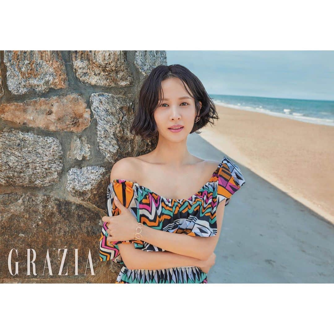 チョ・ヨジョンさんのインスタグラム写真 - (チョ・ヨジョンInstagram)「#grazia 7월호.」6月24日 12時08分 - lightyears81