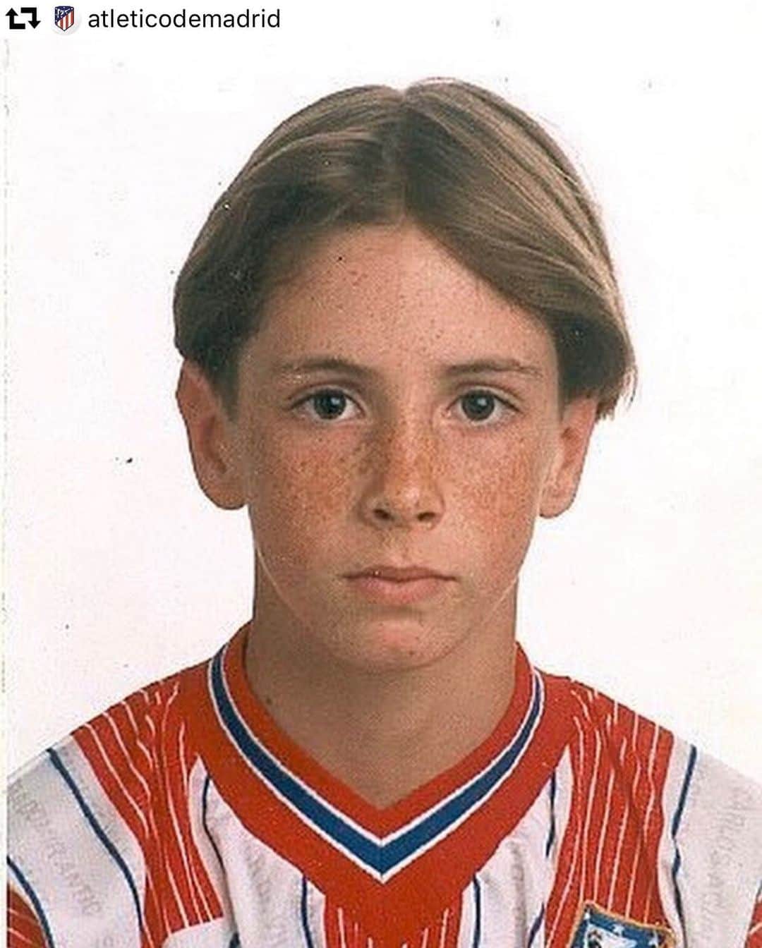 LFPさんのインスタグラム写真 - (LFPInstagram)「History made, @fernandotorres! 🔴⚪️🔴 • 📸 There are more great photos on @atleticodemadrid's official IG account! • #LaLiga #LaLigaSantander #LaLigaHistory #Atleti #Torres #Football」6月24日 4時06分 - laliga