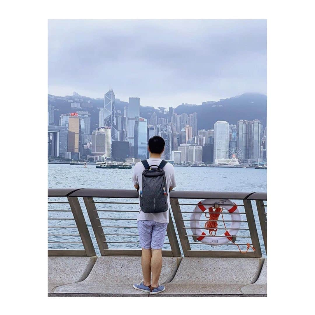 XD Designさんのインスタグラム写真 - (XD DesignInstagram)「@nathseto enjoyed his trip in Hong Kong 🇭🇰 — getting to know all about the culture and tourism! Glad to see the #BobbyUrban could be a part of this experience 🙌 • • • • #xddesign #bobbybackpack #xddesignbobby #hongkong #antitheftbag #antitheftbackpack #usbbag #travelers #travellifestyle #travelgear #photooftheday #journey #globetrotter #keepexploring #modernnomad #amazingview #gotyourback #travelmore #digitalnomad #thetraveltag #skyline #beautifuldestinations #adventureseekers #learnculture #passportlife #asiatravel #discoverhongkong #hongkongtrip」6月24日 4時22分 - xddesign