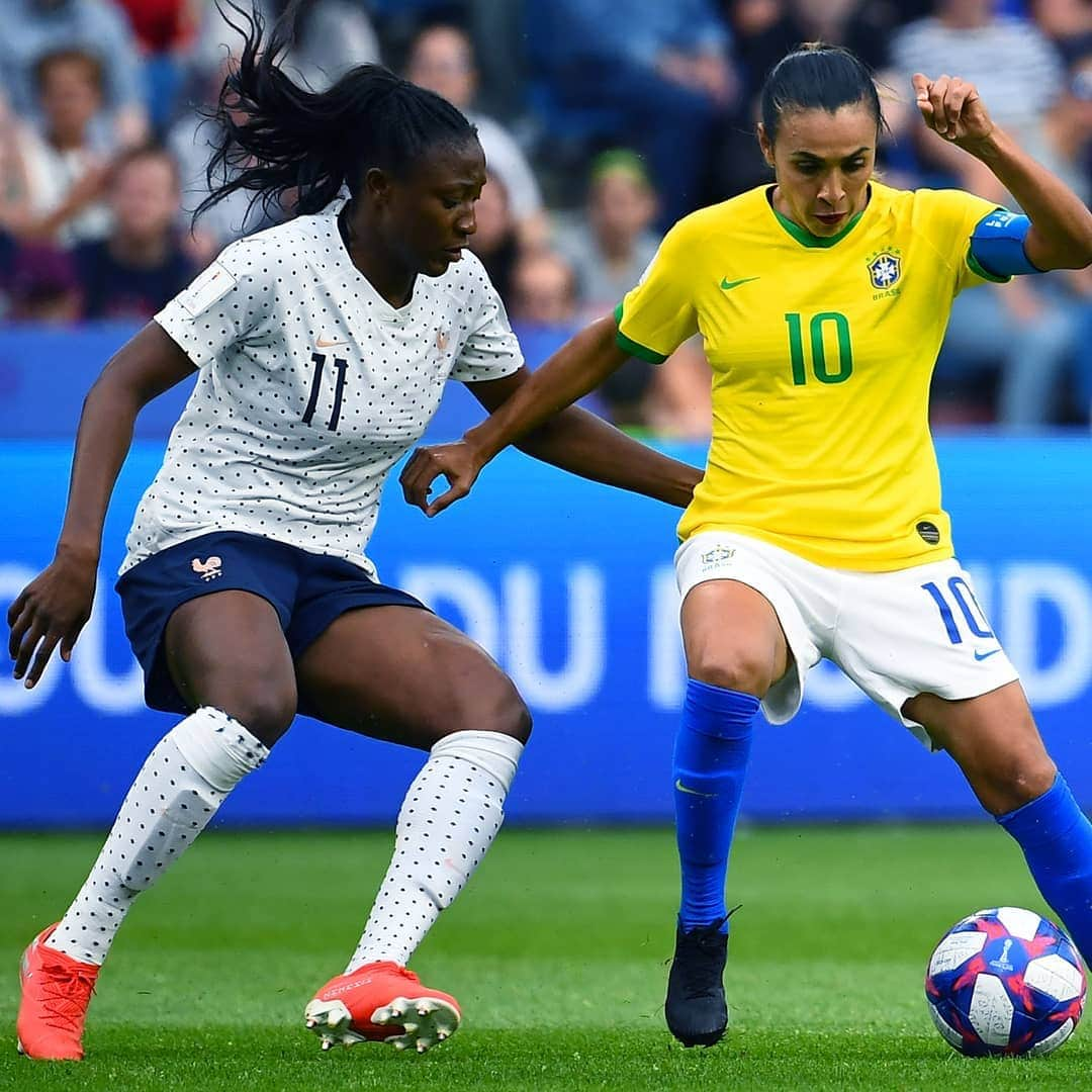 サッカー フランス代表チームさんのインスタグラム写真 - (サッカー フランス代表チームInstagram)「Les Bleues s'accrochent dans cette première mi-temps 💪🇨🇵 #FiersdetreBleues #FRABRE - Haging on 💪」6月24日 4時47分 - equipedefrance