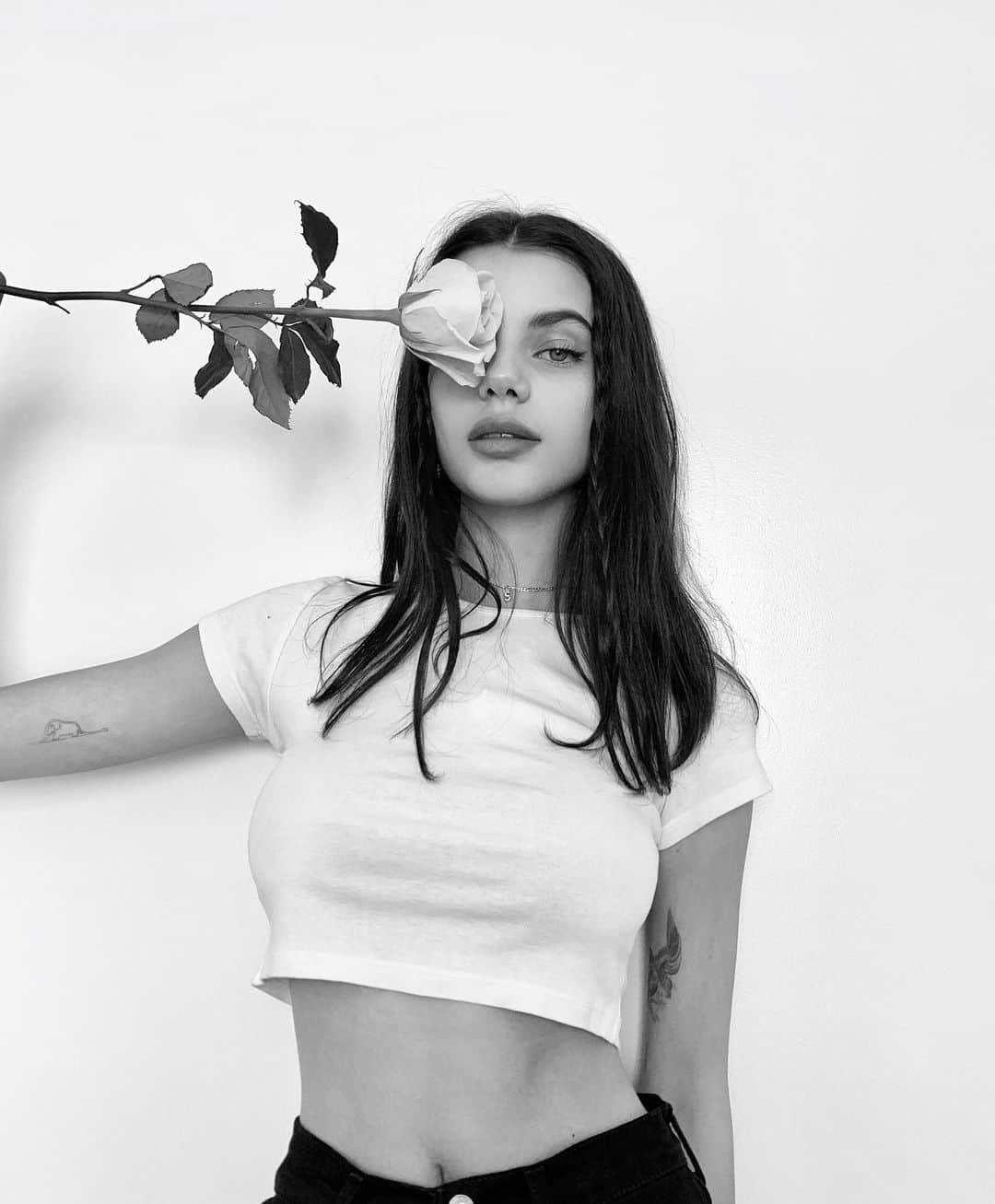 ソニア・ベン・アンマーのインスタグラム：「June gloom makes me moody in the mornings」