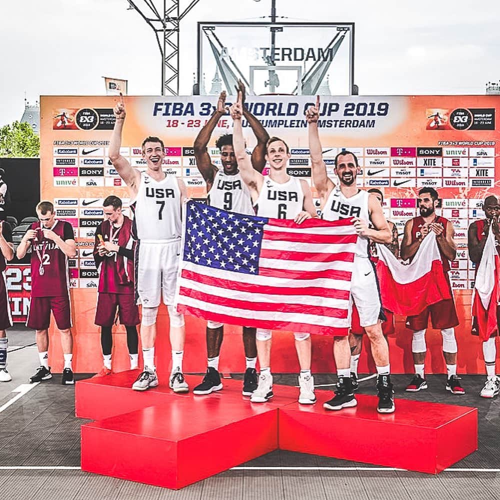 USA Basketballさんのインスタグラム写真 - (USA BasketballInstagram)「The @fiba3x3 World Cup is COMING HOME! Incredible stuff from @usab3x3 Men to go 7-0 in Amsterdam this week to capture the USA’s first senior men’s title all-time.」6月24日 5時29分 - usabasketball
