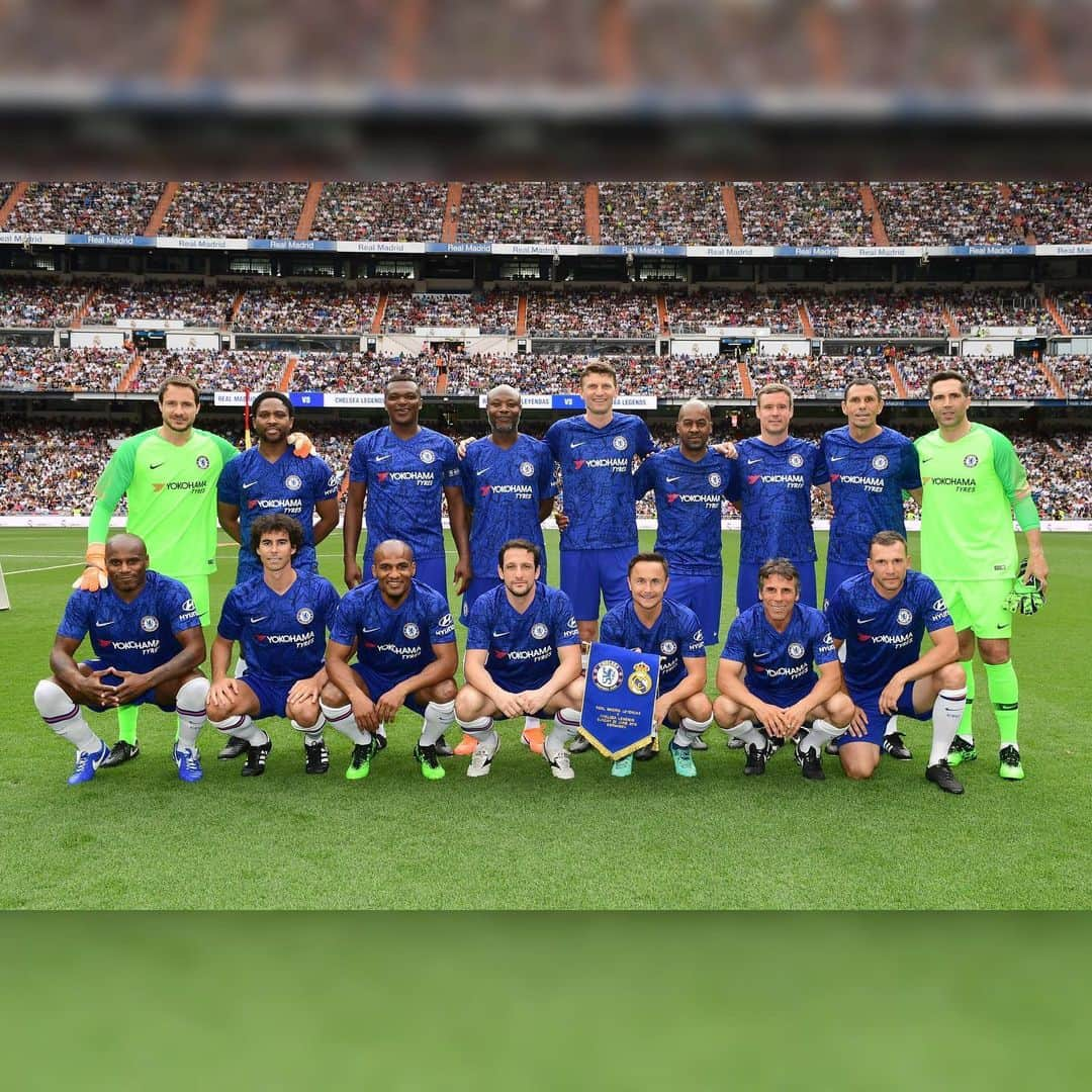 エンリケ・イラーリオのインスタグラム：「Amazing Atmosphere 💙 We lost but it was a great night in this huge Stadium 🙌🏼 Unbelievable 65000 people watching in the stands 😱🙌🏼🙌🏼 Thank you all 🙏🏼 Well done to Real Madrid and Chelsea Foundations 👏🏼👏🏼 and thanks for this opportunity 🙏🏼 #KTBFFH」