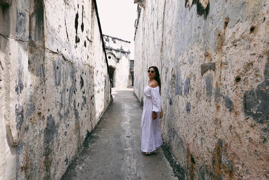 Ana Brenda Contrerasさんのインスタグラム写真 - (Ana Brenda ContrerasInstagram)「Para mi los grandes placeres están en las cosas sencillas, en la historia , en la gente ...a veces uno viaja lejos para darse cuenta que lo bonito se encuentra cerca // Ro me hizo fotos como pa postear el resto del verano ♥️ I’ll think I’ll post all of these photos for the rest of the summer 💋」6月24日 6時56分 - anabreco