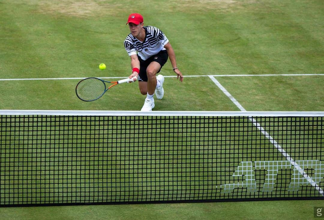 ディエゴ・シュワルツマンさんのインスタグラム写真 - (ディエゴ・シュワルツマンInstagram)「Buena semana en @fevertreechampionships . Se viene Wimbledon 2019 😍🌱😬🙌🏃‍♂️」6月24日 7時24分 - dieschwartzman