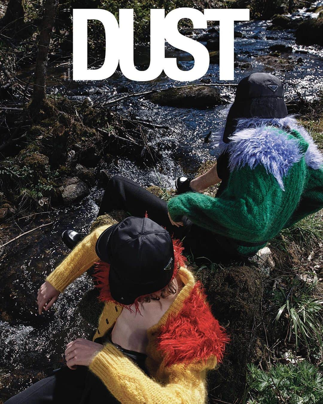 プラダさんのインスタグラム写真 - (プラダInstagram)「#PradaFW19 on the cover of @dustmagazine issue 15 summer/fall 19 #mammaitalia.  Photo: @willyvanderperre  Styling: #OlivierRizzo  #PradaEditorials」6月24日 7時32分 - prada