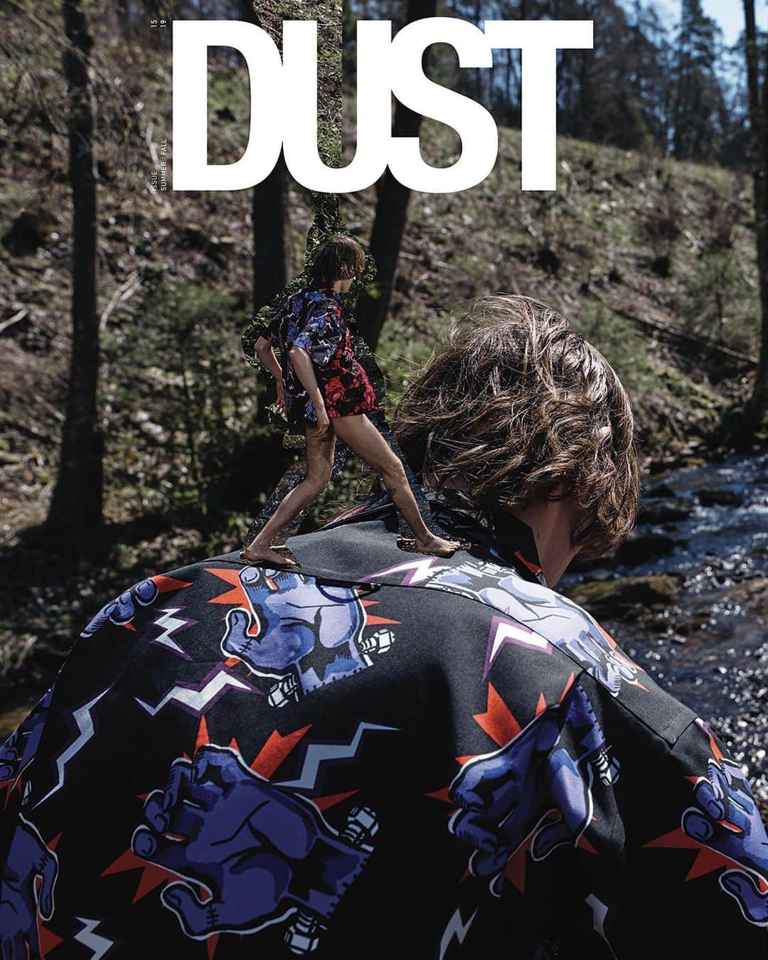 プラダさんのインスタグラム写真 - (プラダInstagram)「#PradaFW19 on the cover of @dustmagazine issue 15 summer/fall 19 #mammaitalia.  Photo: @willyvanderperre  Styling: #OlivierRizzo  #PradaEditorials」6月24日 7時32分 - prada