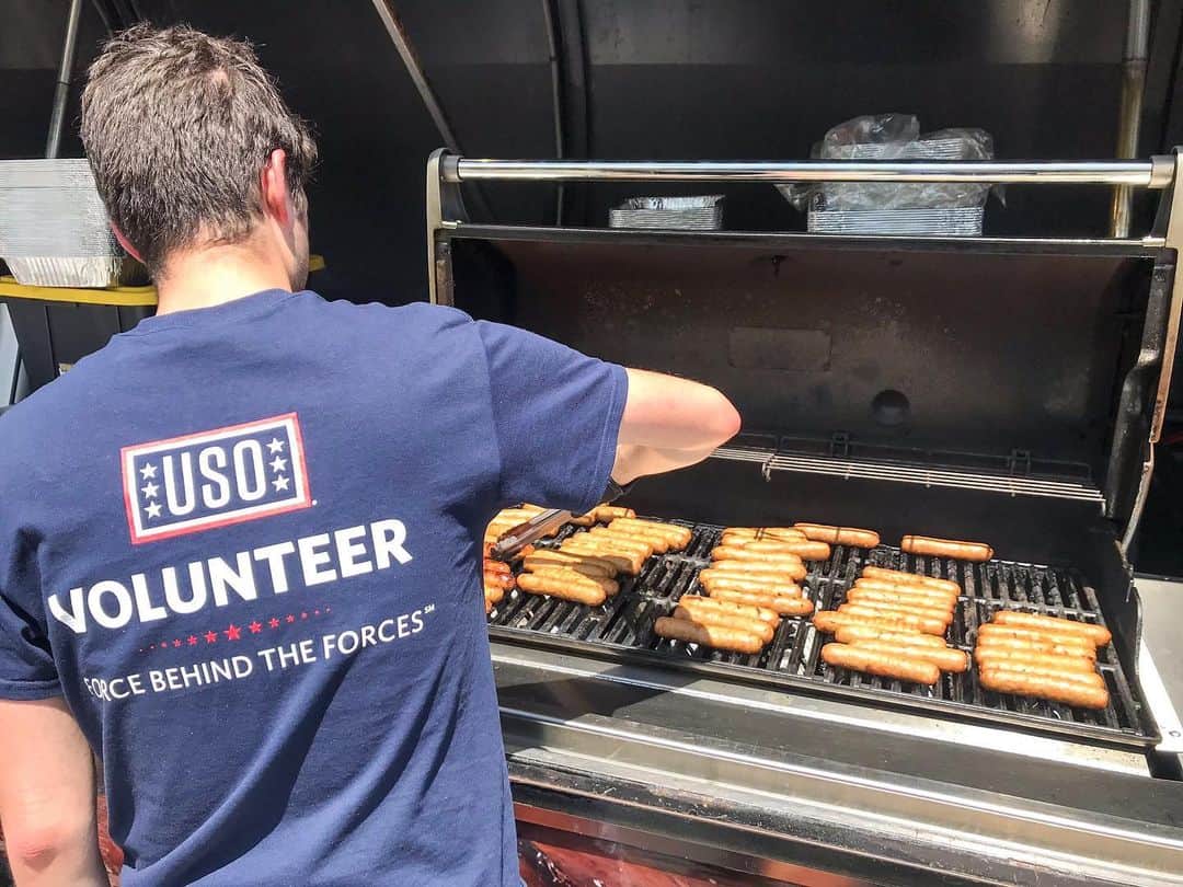 ジョンソンヴィルのインスタグラム：「We brought a whole lot of smiles to #WashingtonDC this weekend in support of the @usometrodc. #BigTasteGrill #BBQinDC #summergrilling」