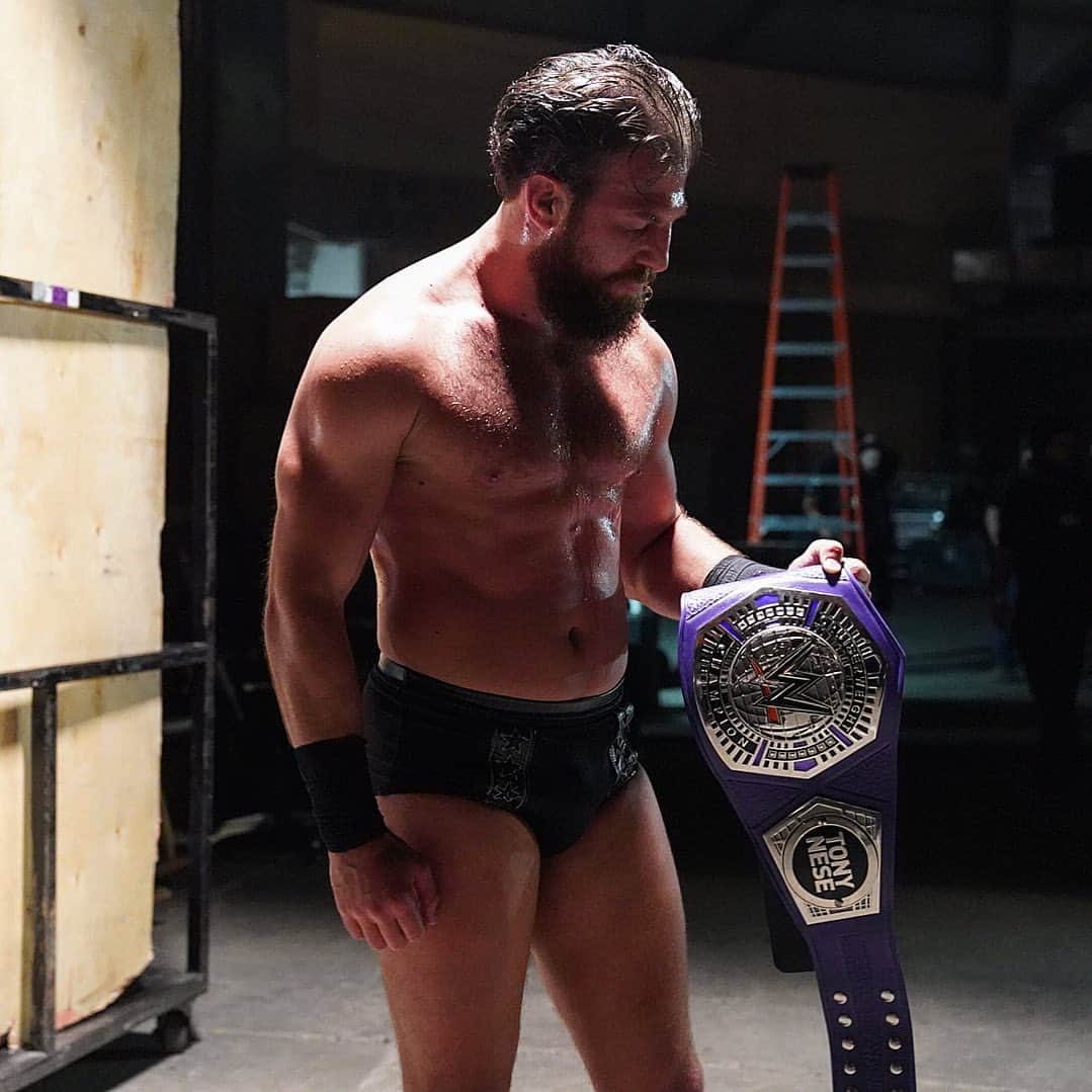 WWEさんのインスタグラム写真 - (WWEInstagram)「Survive. @drewgulak has been cryptic all week in preparation for his match at #WWEStompingGrounds. Not only did he survive, he’s the NEW #CruiserweightChampion! #205Live」6月24日 8時12分 - wwe