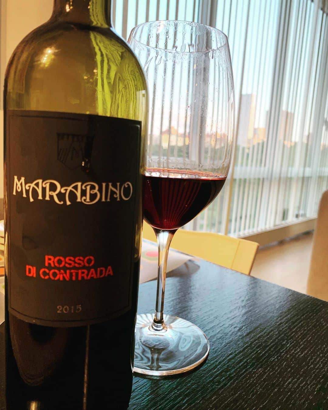 Monday満ちるさんのインスタグラム写真 - (Monday満ちるInstagram)「I have rarely had #vinnaturel reds that I truly enjoy, still in search. This one was not bad — not as great as the orthodox styles, but pleasing to the palate. Still looking for that luscious red though...」6月24日 8時10分 - mondaymichiru