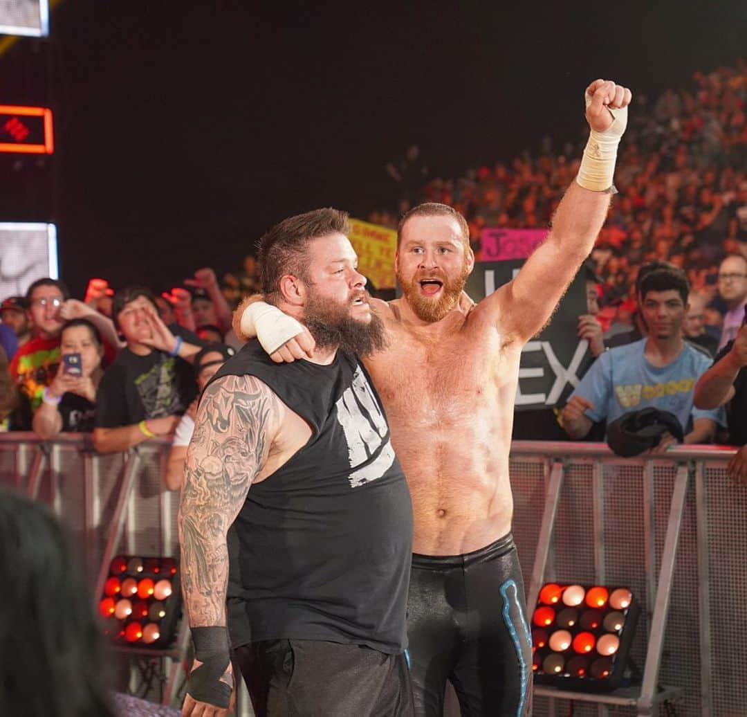 WWEさんのインスタグラム写真 - (WWEInstagram)「#KevinOwens and @samizayn put it all on the line tonight against #TheNewDay and it lead to an impressive victory here at #WWEStompingGrounds!」6月24日 8時51分 - wwe