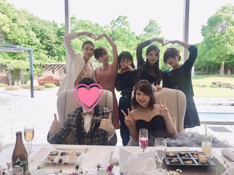 石岡真衣さんのインスタグラム写真 - (石岡真衣Instagram)「. 蘭ちゅんの結婚式に行って来ました💒 3年前一緒にお仕事してたメンバーで1番初めに1番年下の蘭ちゅんが結婚でしたっ👰✨ 蘭ちゅん、おめでとう🍾✨結婚式呼んでくれてありがとう☺️💕」6月24日 9時14分 - ishiokamai