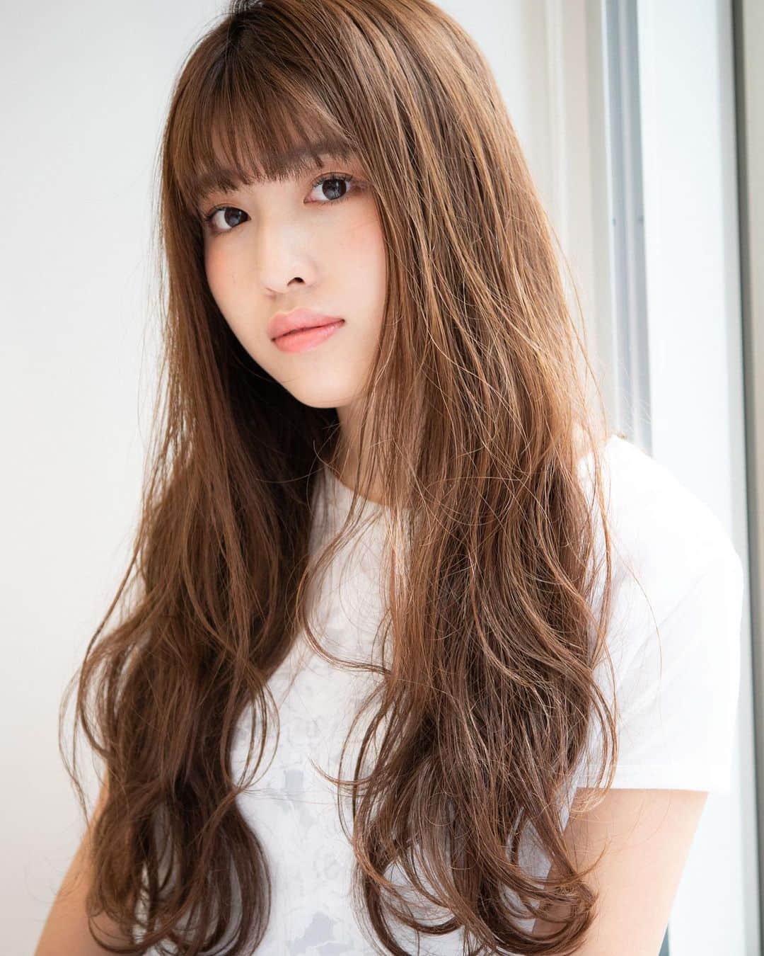 長津 健一郎のインスタグラム：「撮影は美容師を成長させる事が出来る最高の時間^_^ なんかSNS最近飽きてたけど！ なんか #ゆうこす さん #ニシノコンサル 見てたらやっぱやるかと思い まずは120%行動しよう！  コンセプト nothing can be more beautiful ナッシング キャン ビー モア ビューティフル ————————————— ---------------------------- #GranCieux  #quatrochiba #サロモ  #メイク #美容 #ヘアスタイリスト  #ひたちなか #コーディネート#コーデ #quatro  #hairstyle  #hairstyles  #hairstylist  #ヘアサロン#ファッション#千葉中央 #撮影会 #撮影 #モデル #撮影モデル募集 #サロン #水戸 #instagood #photooftheday #love #followme」