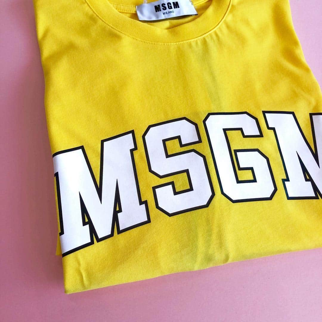 HONEY MI HONEY OFFICIALさんのインスタグラム写真 - (HONEY MI HONEY OFFICIALInstagram)「@msgm  40%OFF！ T-shirt ¥18,000→¥10,800  @honeymihoney_official  @honeymihoney_style  #HONEYMIHONEY #msgm」6月24日 9時20分 - honeymihoney_official