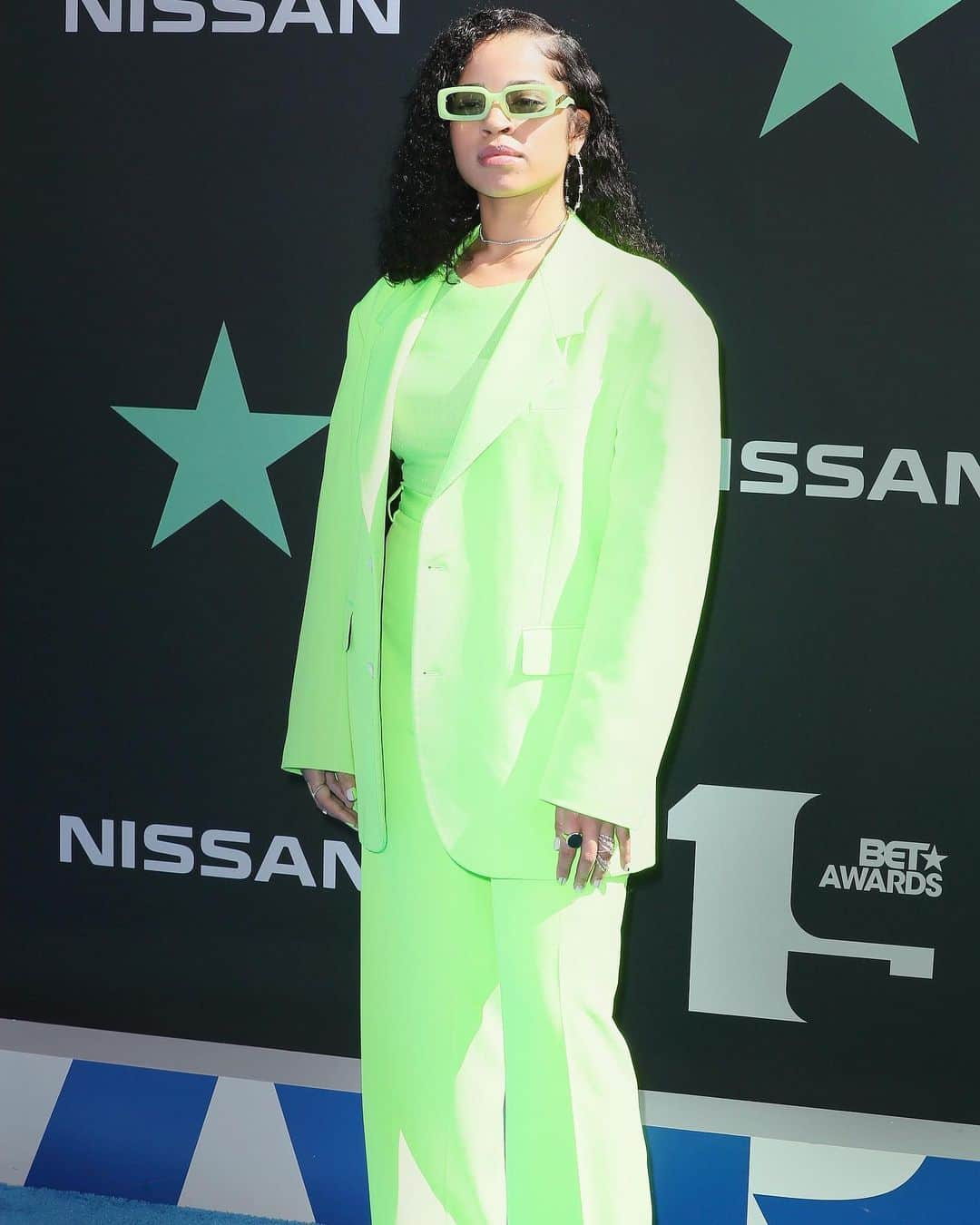 WHO WHAT WEARさんのインスタグラム写真 - (WHO WHAT WEARInstagram)「It's #BETAwards night. ✨ Tap our link for the red carpet looks we'll be thinking about for the rest of summer, thank you very much. photos: getty images, rex features」6月24日 9時49分 - whowhatwear