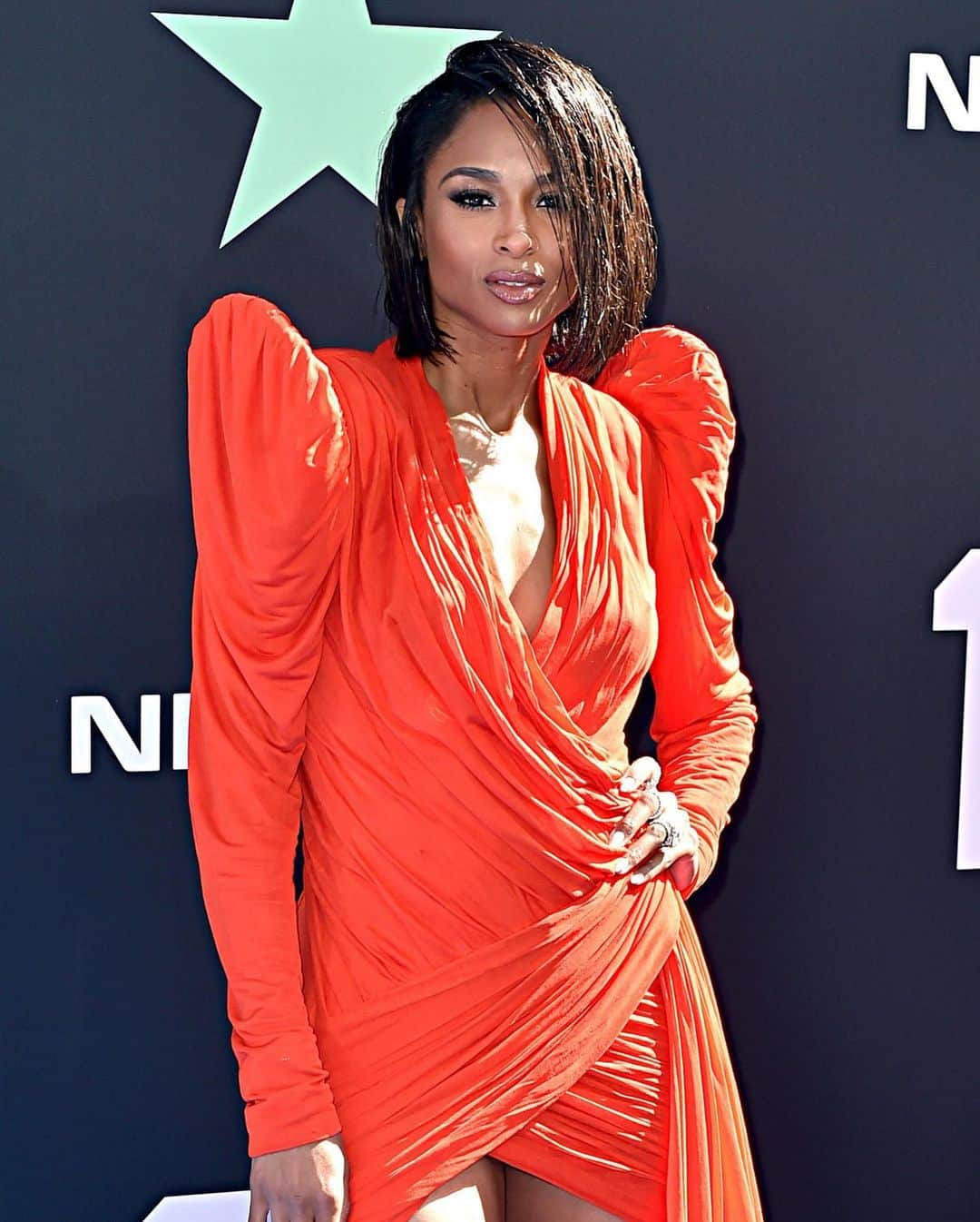 Just Jaredさんのインスタグラム写真 - (Just JaredInstagram)「@ciara strikes a pose in a @jpgaultierofficial dress for the #BETAwards! #Ciara #JeanPaulGaultier Photos: Getty」6月24日 10時24分 - justjared