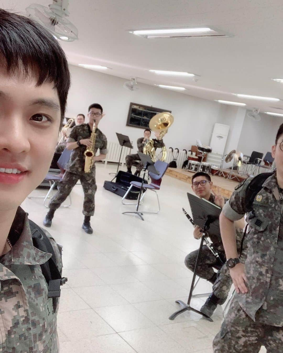 スンホ のインスタグラム：「전역사진 방출2  #엠블랙 #승호 #A+ #훗」