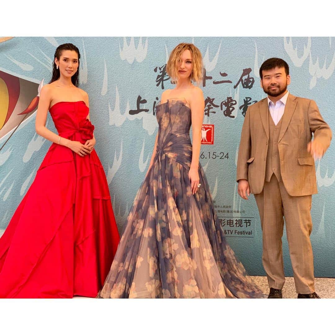 TAO（岡本多緒）さんのインスタグラム写真 - (TAO（岡本多緒）Instagram)「💋 💃🏻👠🌹🌶🍷❤️ #shanghaiinternationalfilmfestival #losttransmissions #jasonwu #cartier」6月24日 10時30分 - taookamoto