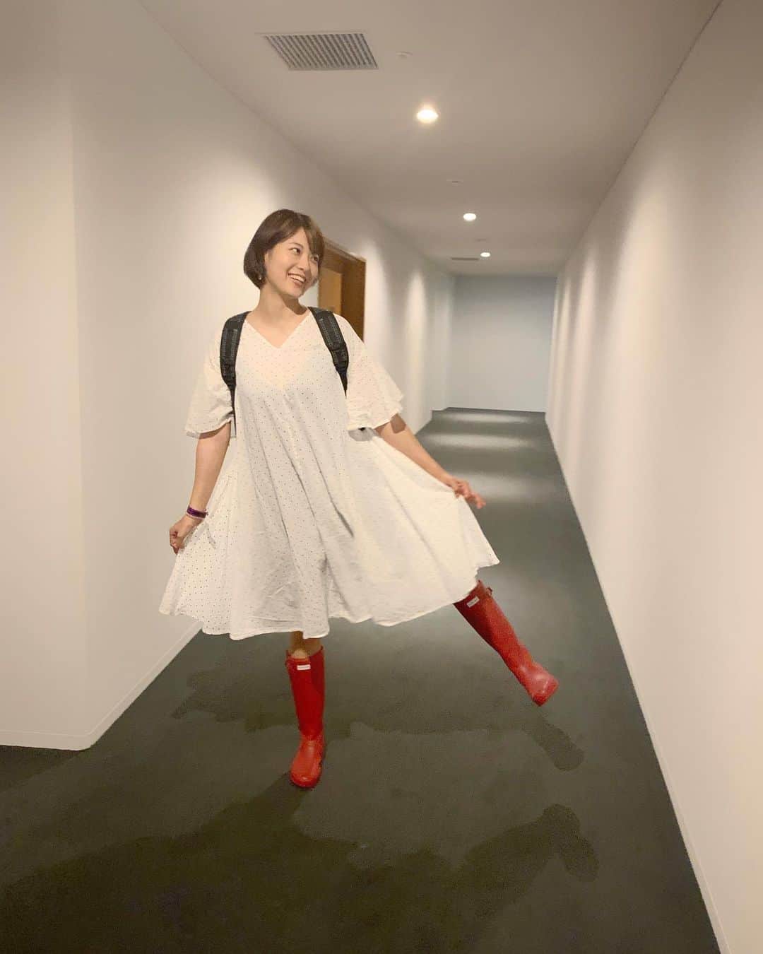 中村優さんのインスタグラム写真 - (中村優Instagram)「@vivi_729 理恵さんが長靴の赤い少女かわいい言うてくれたけど、少女じゃないんだな🧚🏻‍♀️🧚🏻‍♀️🧚🏻‍♀️」6月24日 10時31分 - nkmr_yu