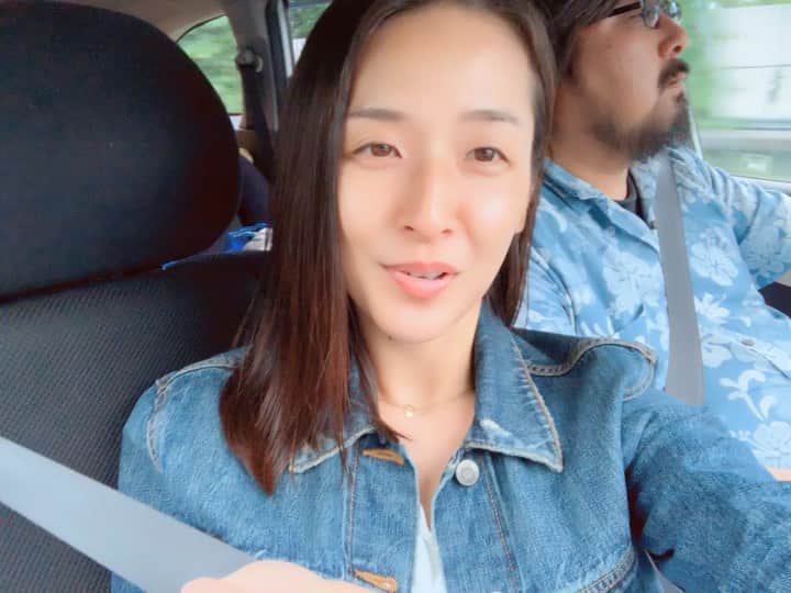 のインスタグラム：「大阪、名古屋、2days LIVE！ . 舞鶴から無事に一旦東京へ戻り、 今、大阪へ向かっております〜🚘✨✨ . 今夜は大阪、 明日は名古屋で 歌わせていただきます！ . とっても楽しみ！ 当日でもどうぞ遊びに来てください💕 . ---------------------- . 「Yacht Bianco / 本間愛花 First Live tour Vol.1」 . ---------------------- . 【6月24日（月）】大阪 @ Soap opera classics-Umeda- OPEN 18:30 / START 19:30 Charge 4000円 . 大阪市北区西天満4-4-18 梅ヶ枝中央ビルB1階 06-6809-1703 . http://soarsmusic-soc.jp . ---------------------- . 【6月25日（火）】名古屋 @ Laidback 〜tenpack riverside cafe OPEN 18:30 / START 19:30 charge:4000円 . 愛知県名古屋市天白区原2丁目202 びい6植田 052-848-7667 . https://laidback122.jimdo.com . ---------------------- . ー出演ー Yacht Bianco 本間愛花 . ---------------------- . ⛵️Yacht Bianco 遠山無門 (Bass&Keyboard) 藤田かおり (Sax&EWI) . 🌼本間愛花 友常正巳 (Guitar) . ----------------------」