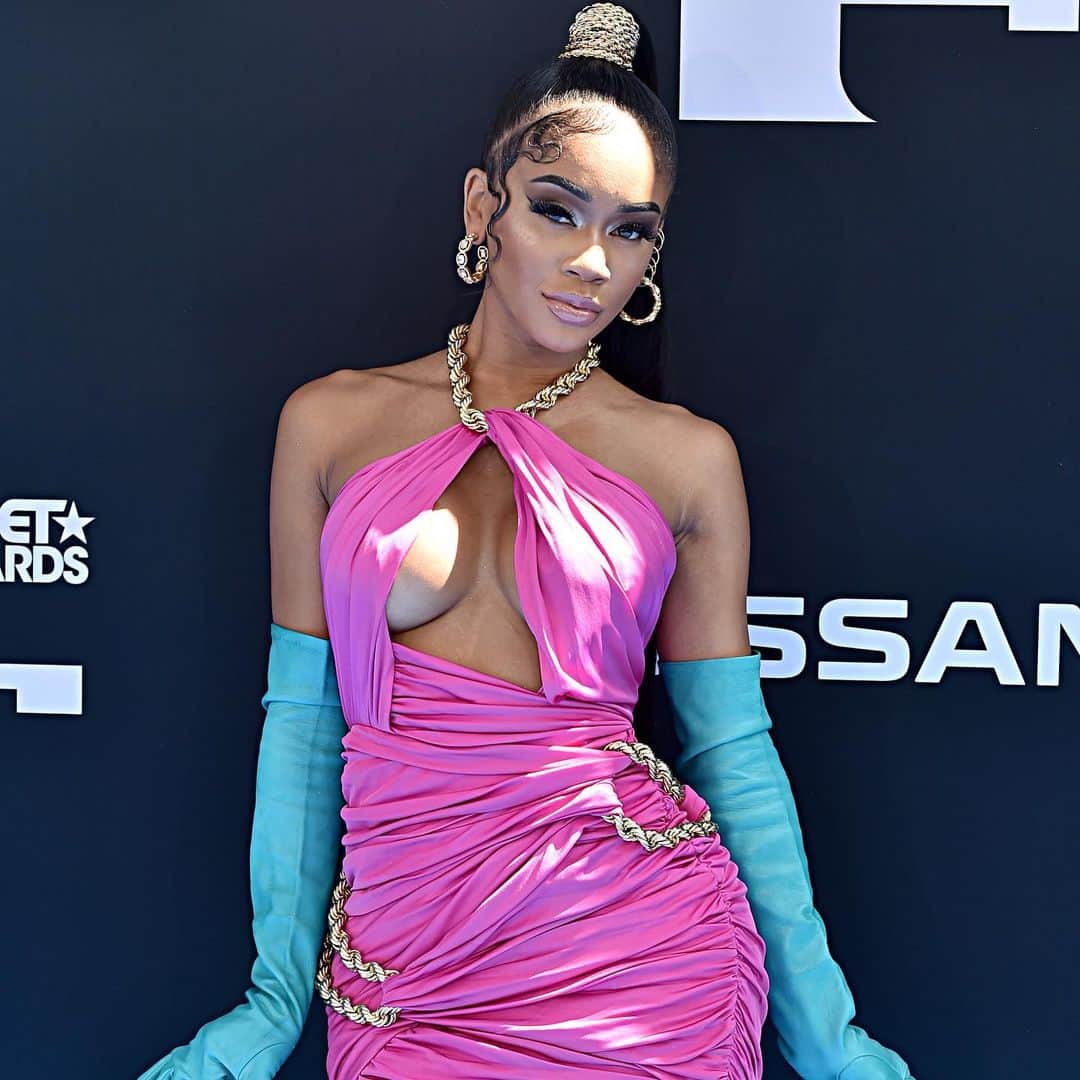 Nylon Magazineさんのインスタグラム写真 - (Nylon MagazineInstagram)「These looks from the #BETAwards mean everything to me」6月24日 10時45分 - nylonmag