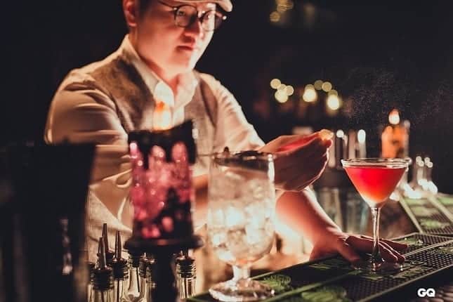 HereNowさんのインスタグラム写真 - (HereNowInstagram)「Enjoy cocktails with a summer breeze at this outdoor bar and restaurant @lazy_point. 享受慵懶的台北夜 在露天吧台吹風喝調酒 Recommended by @flyflyflying. . . . #herenowcity #wonderfulplaces #beautifuldestinations #travelholic #travelawesome #traveladdict #igtravel #foodie #foodgasm #foodporn #dailyfoodseeker #hypefeast #instafood #footfetishnation #foodfluffer #LazyPointRestaurant&Bar #taipei #台湾 #台北 #台北旅行 #대만 #대만여행 #타이베이 #iseetaiwan #exploretaiwan #vscotaiwan #taiwangram #台灣 #吃貨人生」6月24日 20時47分 - herenowcity