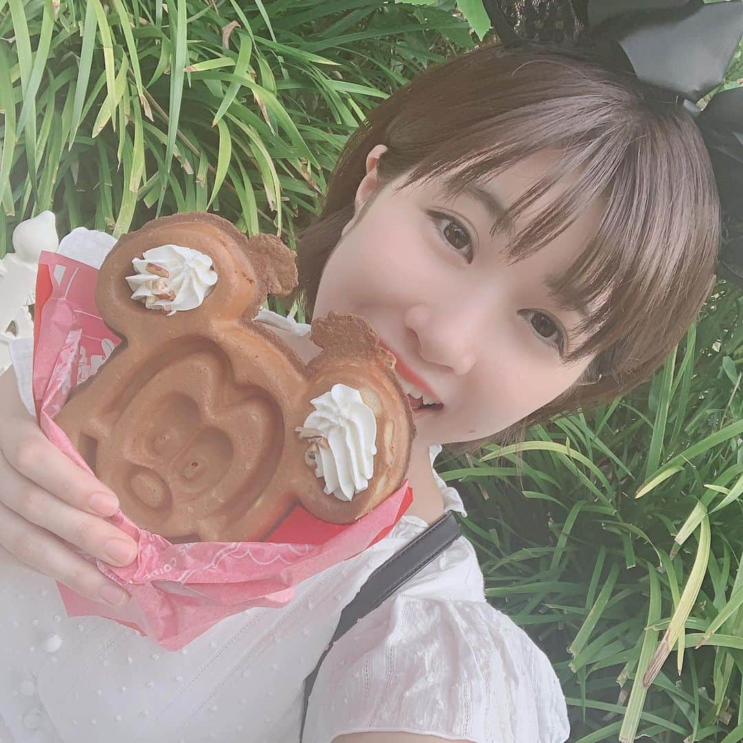 長谷川怜華さんのインスタグラム写真 - (長谷川怜華Instagram)「.. .. またこれ食べたいな♡♡ #ミッキーワッフル #ディズニーランド #食べ歩き」6月24日 20時51分 - hasegawa_reika