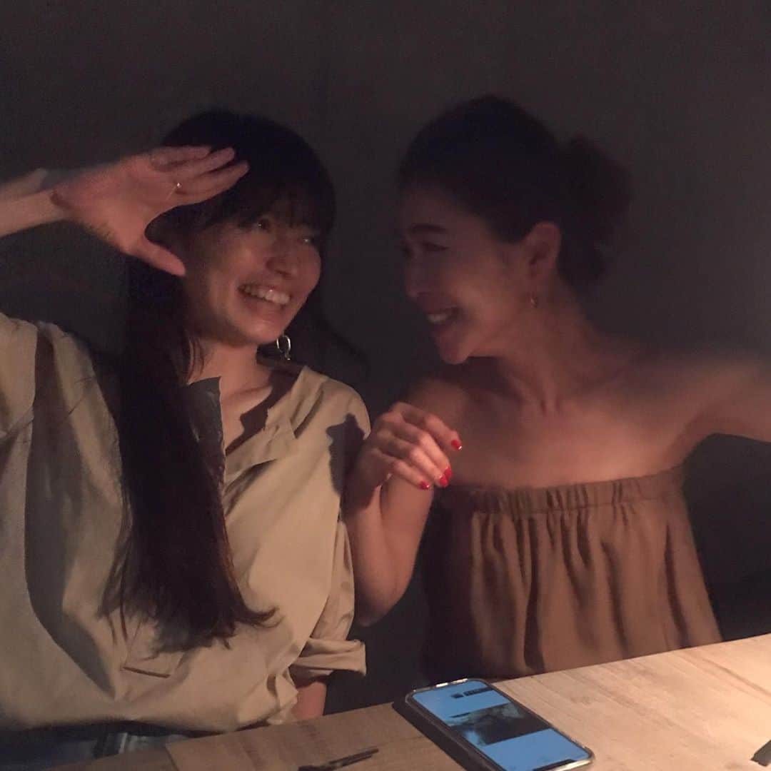 辻直子さんのインスタグラム写真 - (辻直子Instagram)「#tbt#myfriends#👨🏻‍✈️ #ある日の夜でした#彼女は突然#どして？#敬礼したの🤣😘 そゆとこ好きよ♡」6月24日 21時52分 - naoko.ts