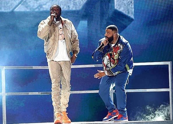 DJキャレドさんのインスタグラム写真 - (DJキャレドInstagram)「Thank you @bet for letting us tell our story’s  and the story is WE NEVER FOLD !  @meekmill @djkhaled」6月24日 12時54分 - djkhaled