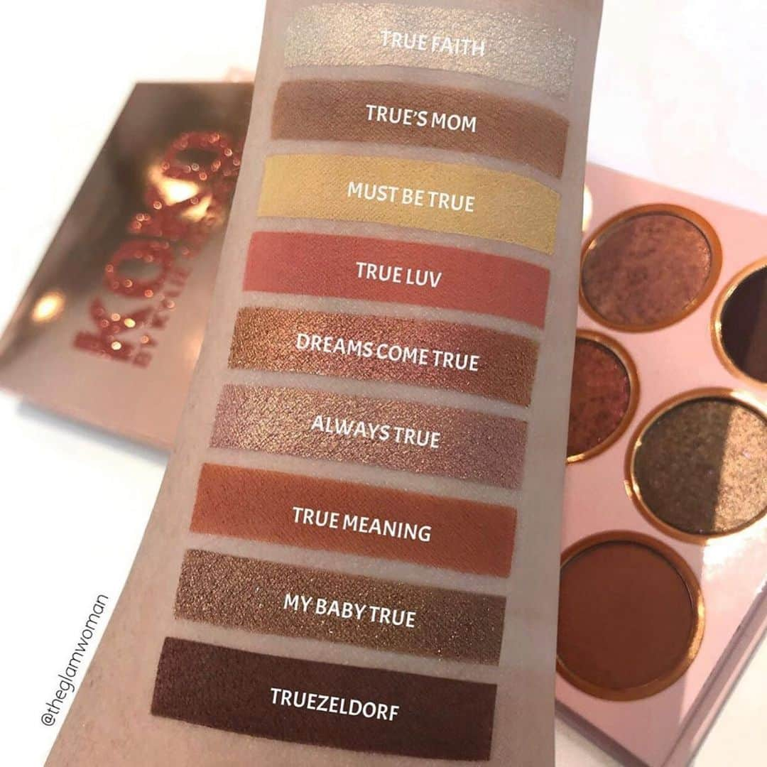 Kylie Cosmeticsさんのインスタグラム写真 - (Kylie CosmeticsInstagram)「Koko Palette swatches 😍 which name is your favorite? ✨ available now on KylieCosmetics.com! 💗 pic by @theglamwoman」6月24日 12時58分 - kyliecosmetics