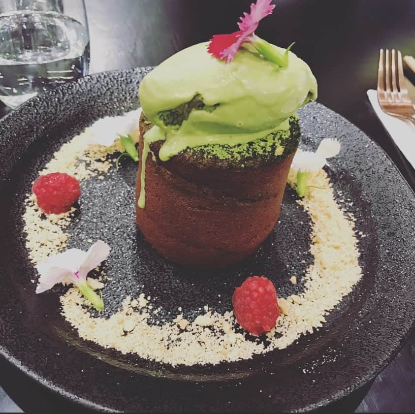 のインスタグラム：「✨」