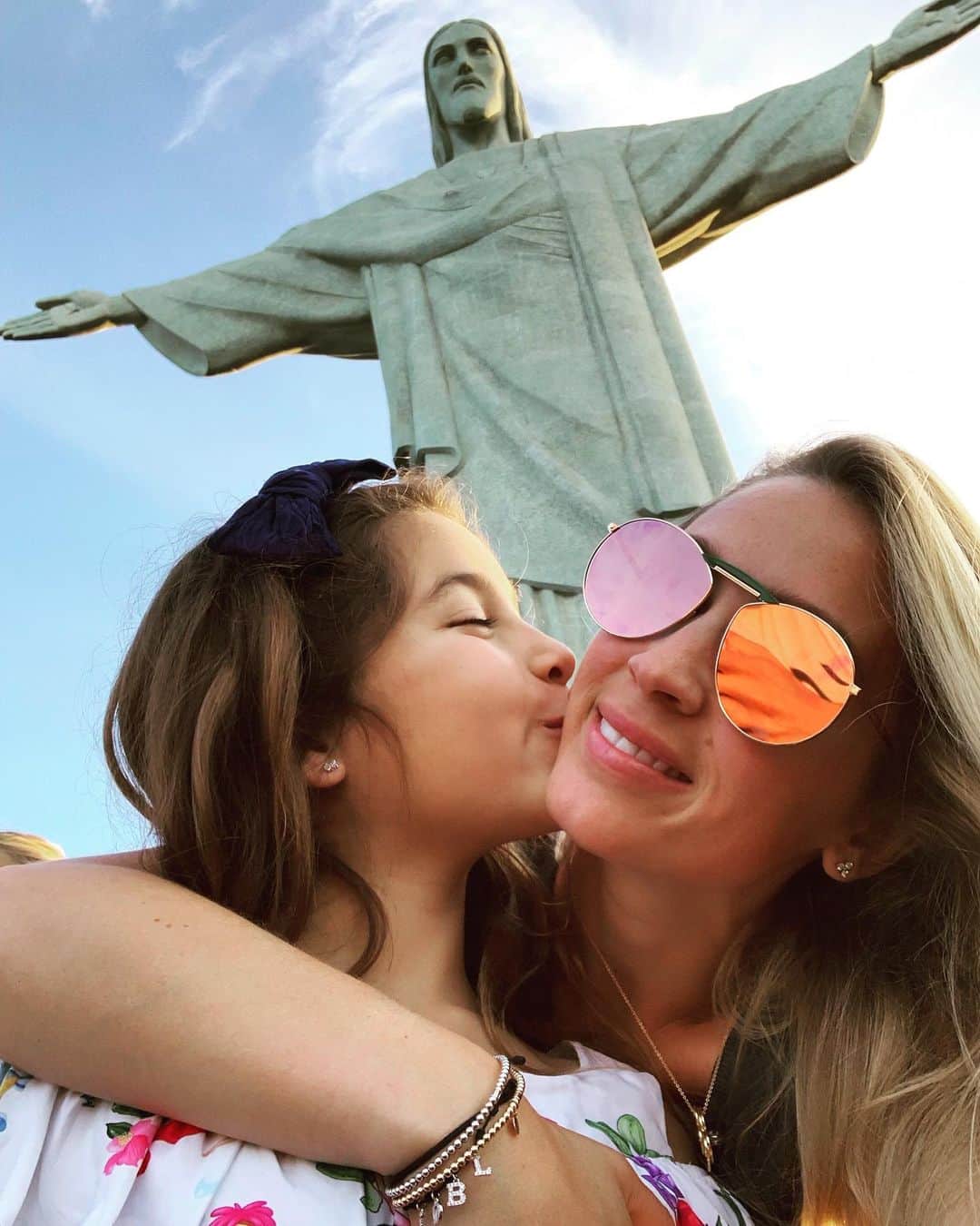 ソフィア・バルビのインスタグラム：「❤️❤️❤️❤️ MI REINA❤️❤️❤️❤️」