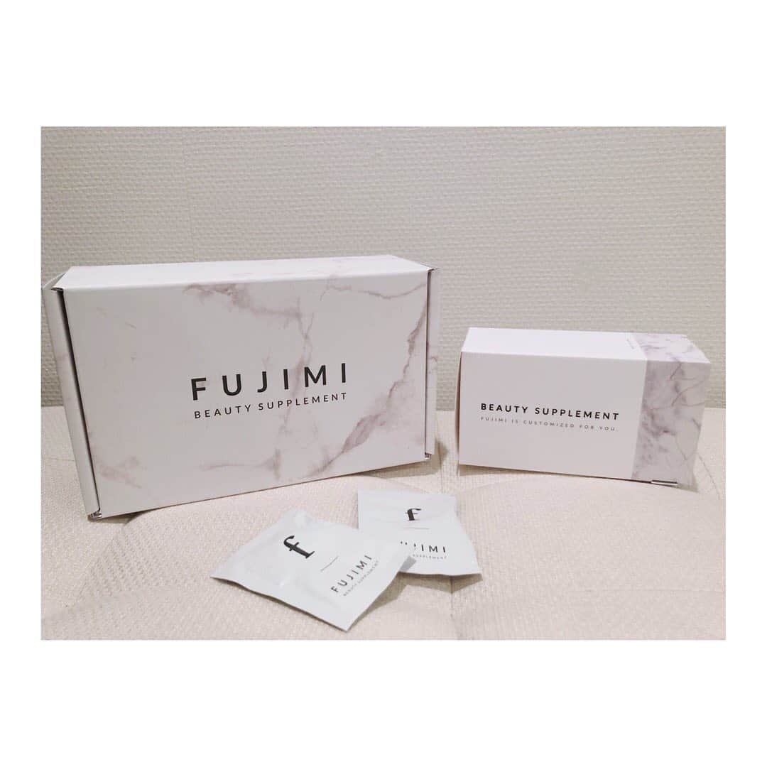のインスタグラム：「FUJIMI @fujimi_official さんの サプリメントが届きました 💊♡ 簡単な肌診断から自分に合うサプリメントを 11種類の中から5種類セレクトして 1ヶ月分をお届けしてくれるのです 🚚 1日分が個包装になっているから 衛生的で分かりやすいのも◎ ・ ・ 少し前からお肌の調子が 安定しないのでインナーケアから 見直したいと思います 🙂 #FUJIMI #FUJIMIサプリ #フジミ #肌診断 #カスタマイズサプリ #美意識 #美は内側から #サプリメント #サプリ #美容 #トラブル解消 #美肌 #肌質改善 #肌ケア #肌断食 #美容サプリ #美容垢 #美活 #肌活  #インナーケア @fujimi_official」