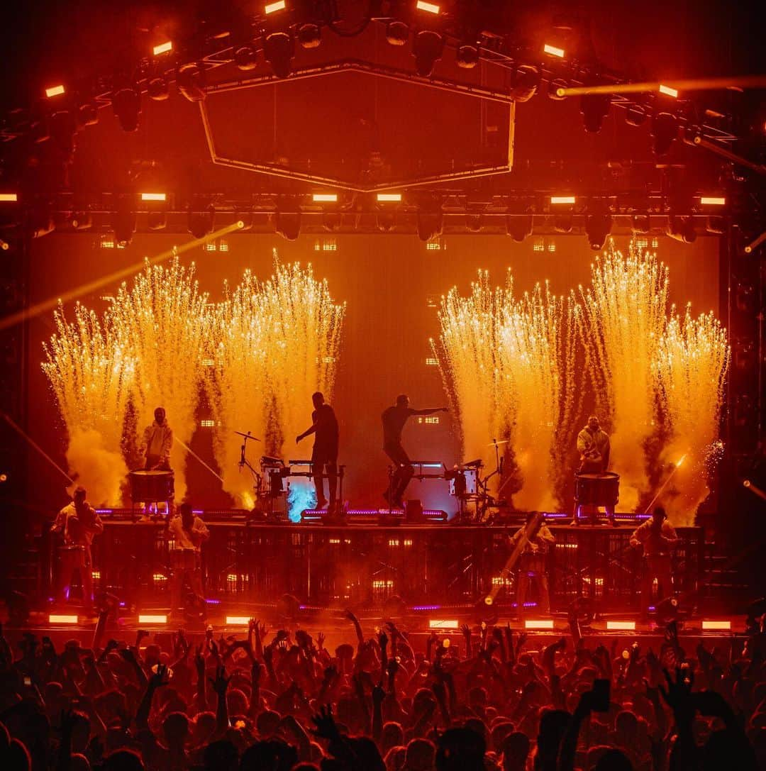 オデッザさんのインスタグラム写真 - (オデッザInstagram)「Thank you Austin!!! 📸: @jbajsel」6月24日 13時51分 - odesza