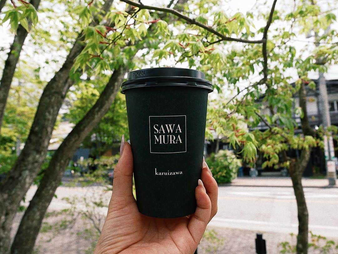 中野英菜さんのインスタグラム写真 - (中野英菜Instagram)「最近更新忘れてた🤓そして気がついたらコーヒー手で持って投稿にあげがち。笑 普通に投稿あげてないのたくさんあるからちょこちょこ載せよう🖤 #軽井沢 #サワムラ #ここのランチ大好き #SAWAMURA #bread #karuizawa #japan #lunch #coffee」6月24日 14時20分 - ena_biyou