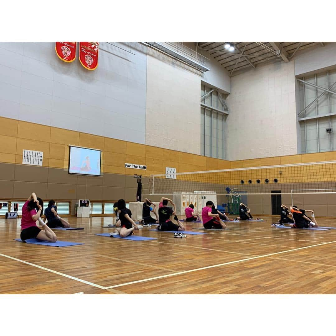 廣瀬七海さんのインスタグラム写真 - (廣瀬七海Instagram)「🧘‍♀️🧘‍♀️🧘‍♀️ ヨガ締め からの 今週は掃除締め✨  #たまにはインスタも更新  #素敵な1週間になりますように #🍀 #Nハピ」6月24日 14時28分 - 3hr_7umi1