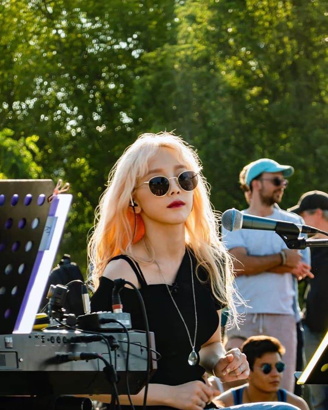 TAEYEONさんのインスタグラム写真 - (TAEYEONInstagram)「@taeyeon_ss Taeyeon at Mauerpark in Berlin 🖤 Cr: archive.due #GirlsGeneration 💜 #Taeyeon 💜 #tiffany #sunny #yoona #seohyun #sooyoung #yuri #hyoyeon #taeny #snsd #gg #태연  #tysone #snsd #sone #soshi #แทยอน #taeny #taetiseo #girlgeneration #소녀시대  #AlwaysWithSNSD #태써티율효셩융서 #zero 🐶」6月24日 14時51分 - taeyeondaisy