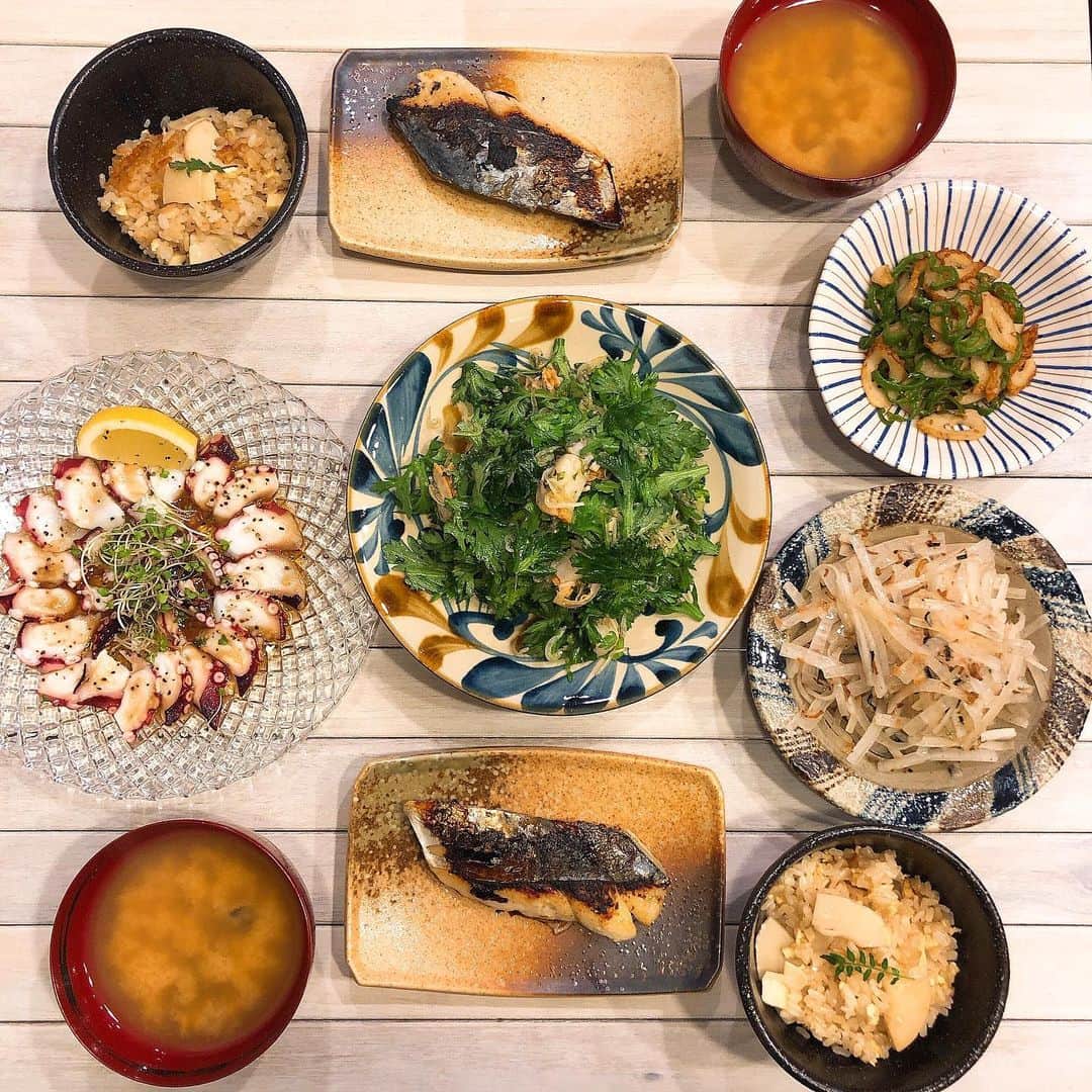 磯部奈央さんのインスタグラム写真 - (磯部奈央Instagram)「おうちごはん☺︎🍴 ︎. わりと前のおうちごはんで、まだ筍が旬だった頃に作ったもの😂💦 . . たけのこご飯🍚に合わせて、色々と作りました♡ . . . #おつまみ #晩酌 #おうちごはん #homemade #homecooking #cooking #dinner #japanesefood #instacooking #instafood #instadaily #foodstagram #時短料理 #簡単レシピ  #手料理 #手づくり #手作り #料理 #なおの食卓 #主婦 #healthyfood #healthy」6月24日 14時54分 - nao_isobe729