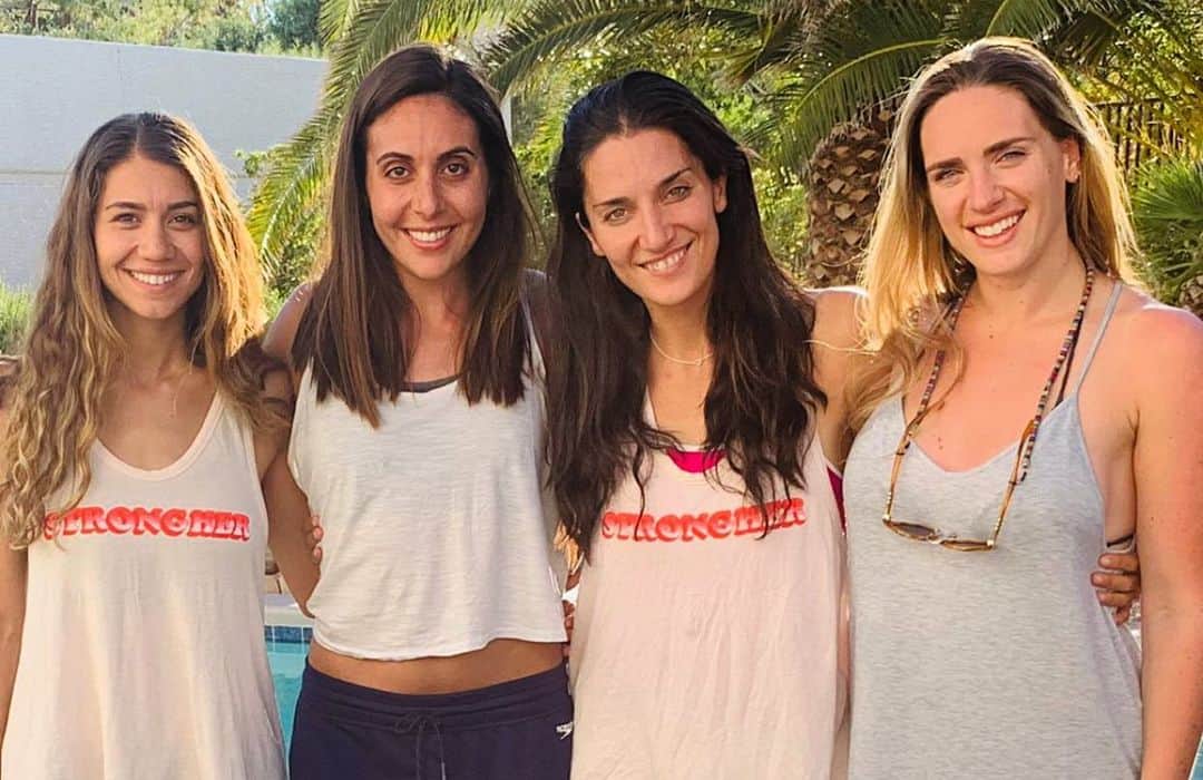 アンドレア・フエンテスのインスタグラム：「Olympic day surrounded by Olympic love (Aunque la sonrisa parezca de nadadoras de sincro, puedo decir que es verdadera...) @iremontru @margacj @rymbossaty」