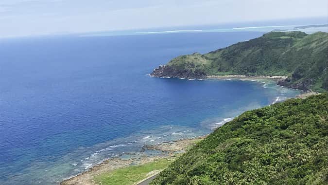 榊原みゆくさんのインスタグラム写真 - (榊原みゆくInstagram)「【空と海】 癒されまくり😍 今回は、亀も観れたし、一緒に泳ぐことはできなかったけど、なんしか早い笑  魚にも触れ合えたし^_^ 満足そして感謝🙏  こういう息抜きも大切。  次回は防水GoPro必携だわさ。  #kumejima #okinawa #sea #ミーフガー #久米島 #沖縄 #パワースポット #旅行 #travelblogger #followme #自然」6月24日 15時07分 - miyukuscarab