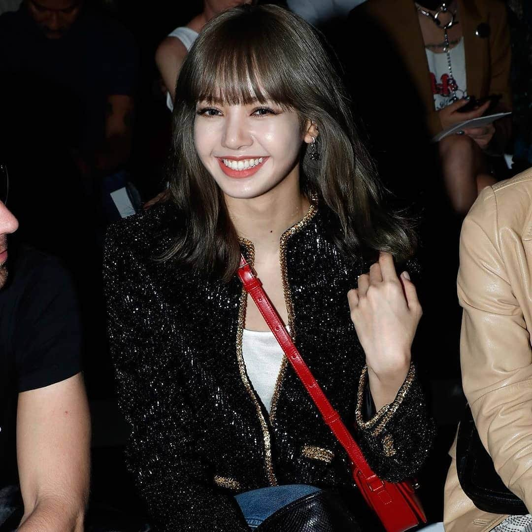 リサさんのインスタグラム写真 - (リサInstagram)「190624 - Celine's Paris Fashion Week Show #BLACKPINK#블랙핑크#LISA#리사 —© owner」6月24日 15時25分 - lisa.blackpink