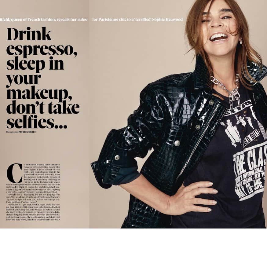 カリーヌ・ロワトフェルドのインスタグラム：「Smiling : best beauty trick🌹@obsmagazine @patrickwirc @olivierschawalder @hugo_villard @heawood」