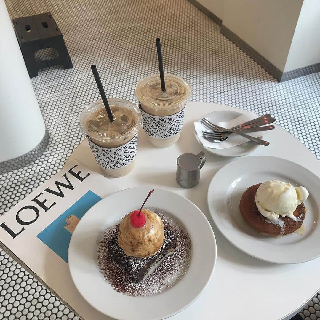 岡元優香さんのインスタグラム写真 - (岡元優香Instagram)「新丸子にあるカフェ☕️ BIG BABY ICE CREAM 🍦 . . #新丸子#新丸子カフェ #bigbabyicecream  #カフェ巡り#カフェ」6月24日 16時04分 - ___o3yuka._
