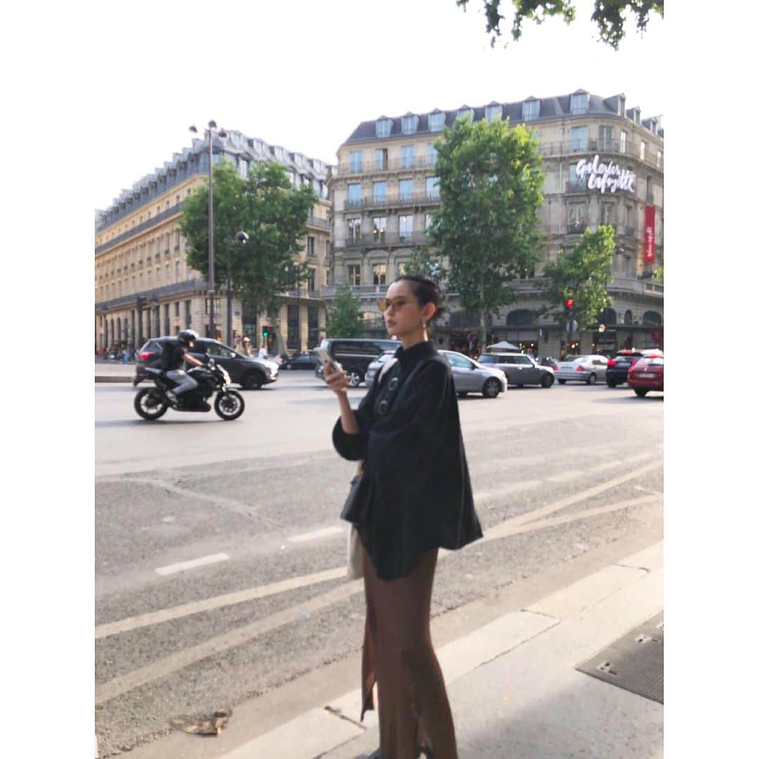 比留川游のインスタグラム：「I'm in Paris 🌿」