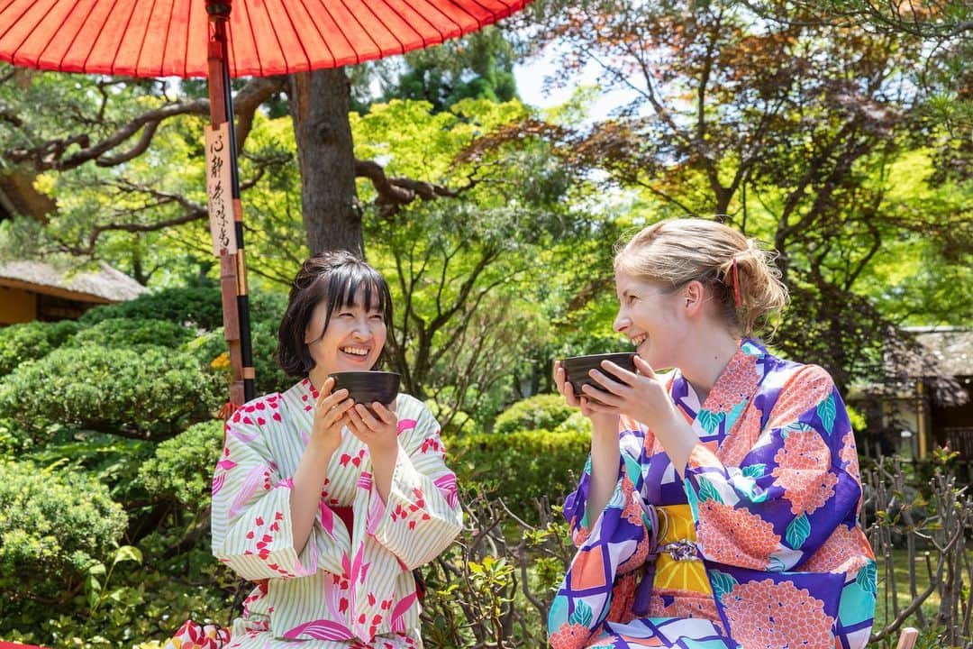 のインスタグラム：「From April this year, you can now rent Kimono and Yukata from Tsuruga Rental Shop next to Tsurugajo Castle! 👘✨ the weather was absolutely amazing for our photo shoot last week」