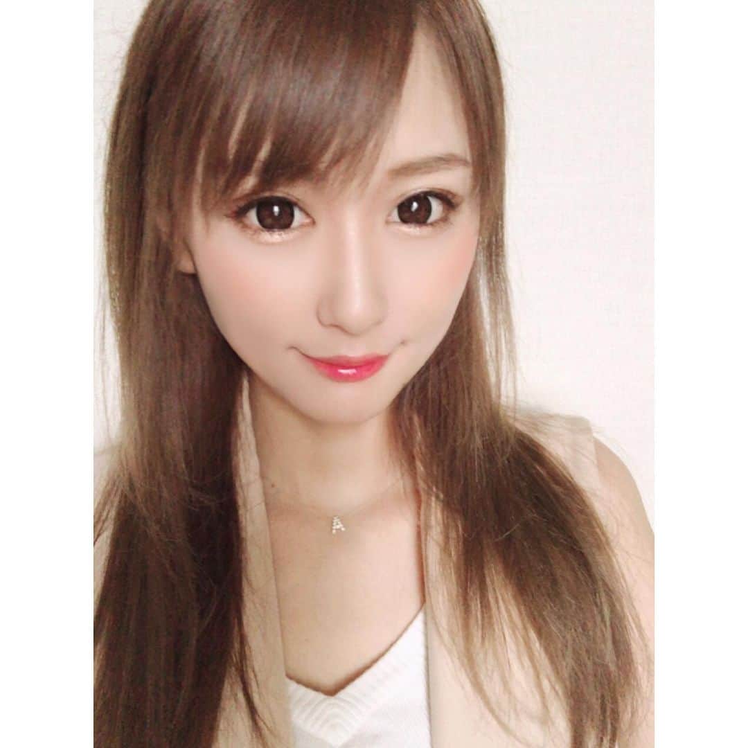 七瀬美月さんのインスタグラム写真 - (七瀬美月Instagram)「自転車のパンク🚲なおしてもらった✨  旦那に自転車乗れないと思われてるから 乗れるよってとこ見せたいw . めちゃくちゃ運動神経悪いと思われてる😇  弓道とスーパー行くの楽になる🚴‍♀️💓 .  #自転車#主婦#専業主婦#instalove」6月24日 16時57分 - yskwask1114