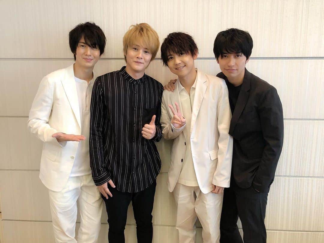 梶裕貴のインスタグラム：「inosan(?) musicale press conference, done!! look at kaji-kun’s ring omg 😭💖💖💖」