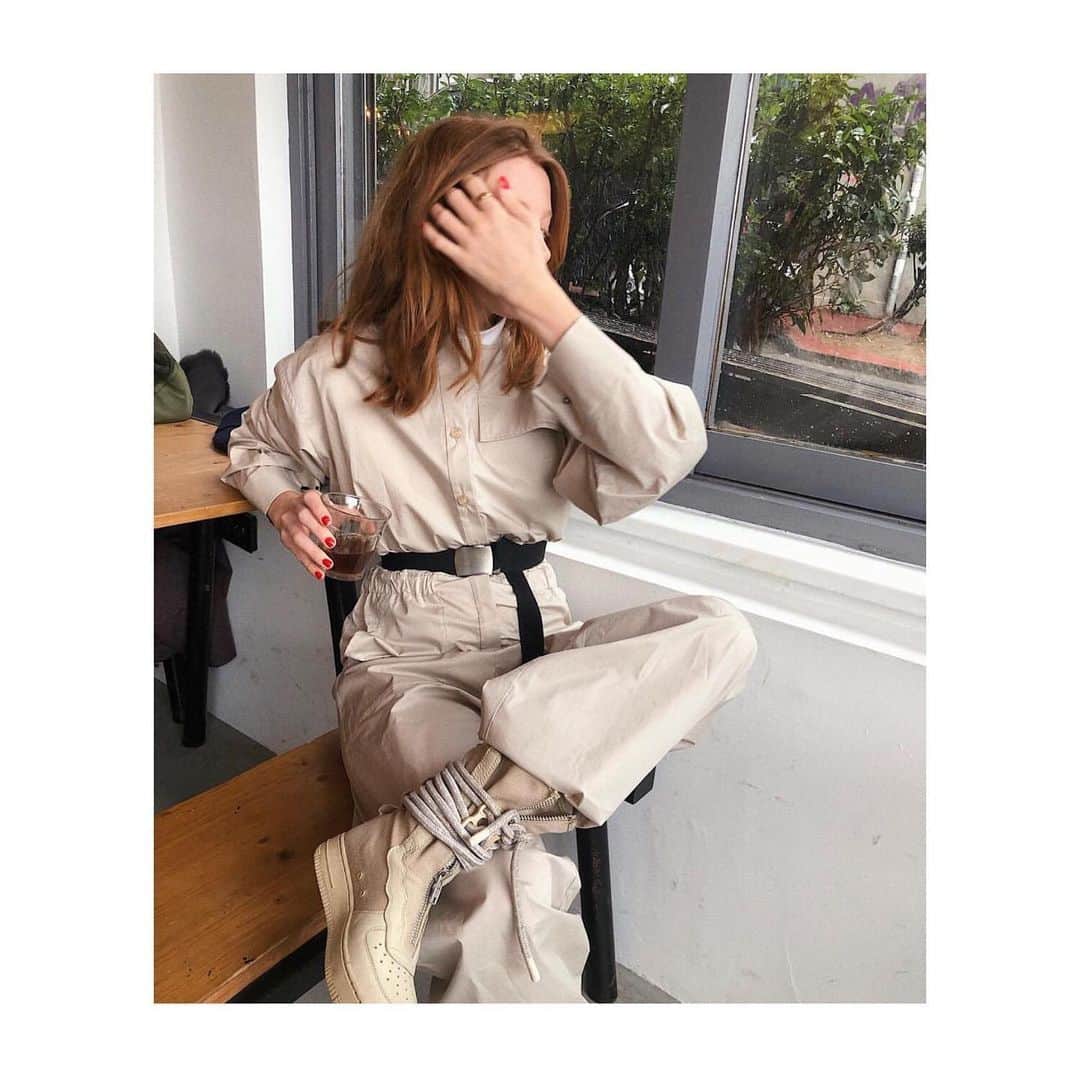 のインスタグラム：「Mondays ✨ @handetaserr in #dorotheeschumacher 😍 #overalls #love #mondays #ootd #inspiration #style #prefall19 #collection #TheMuse ✨」